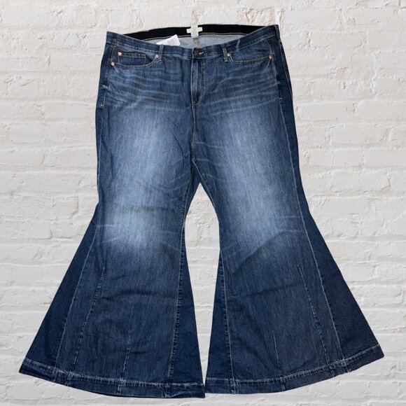 24R TORRID Festi Sky-High Super Flare Jean NWT - Picture 3 of 9